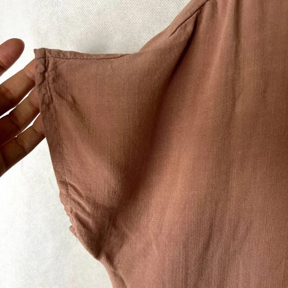 Universal Thread Vneck Button Front Tie Blouse Si… - image 4